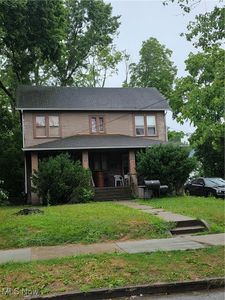 888 Peckham St, Akron, OH, 44320