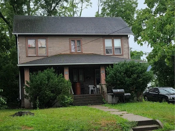 888 Peckham St, Akron, OH 44320