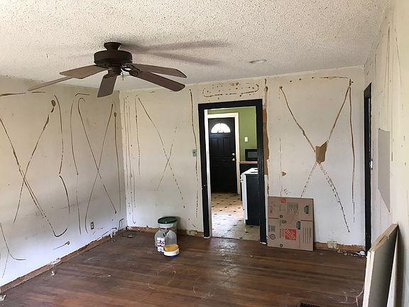 4th image of 1225 Portland Ave