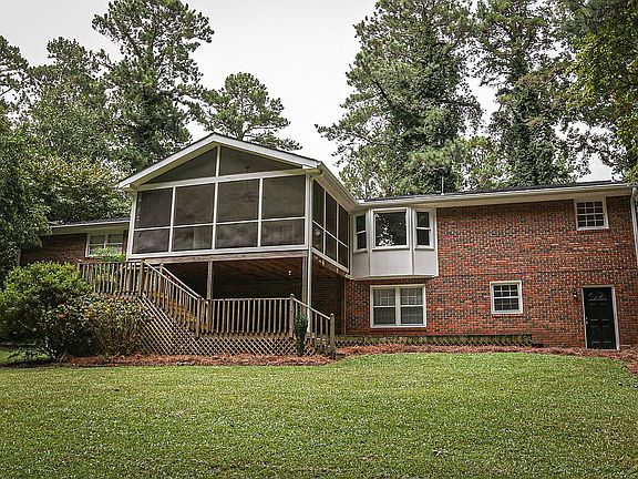 Back of House/Screen Porch