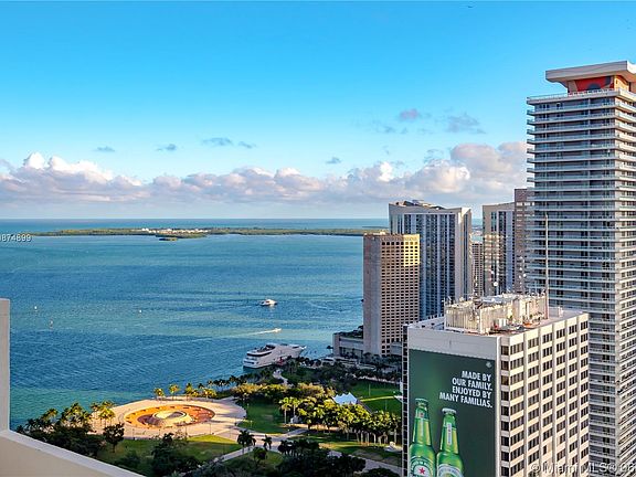 2nd image of 244 Biscayne Blvd APT 4108