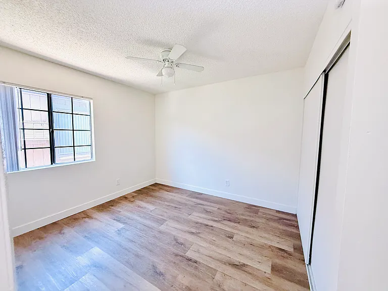7423 N Lankershim Blvd #38 — Photo 10