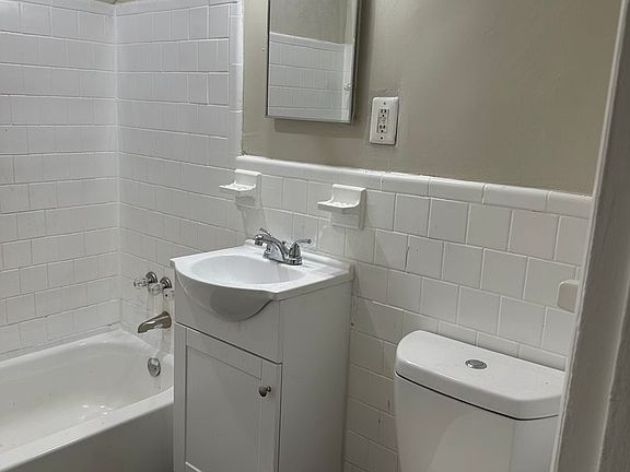 5th image of 350 U St NE APT 303