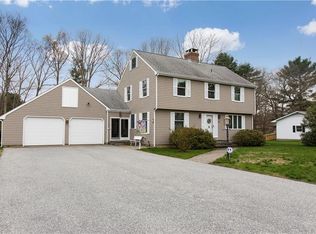 10 Pinehaven Dr, Richmond, RI 02898