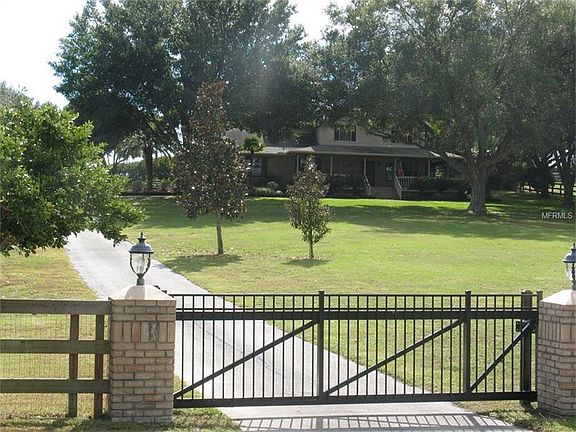 2nd image of 15410 Arabian Way