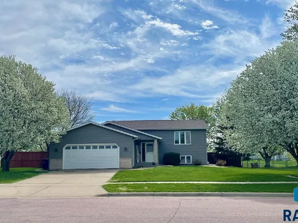 400 N James Ave, Tea, SD 57064