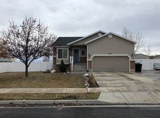 3774 W 1550 N, West Pt, UT 84015