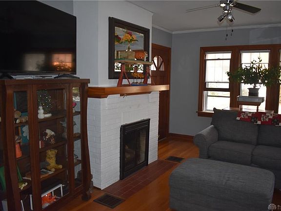 5th image of 228 Rockhill Ave