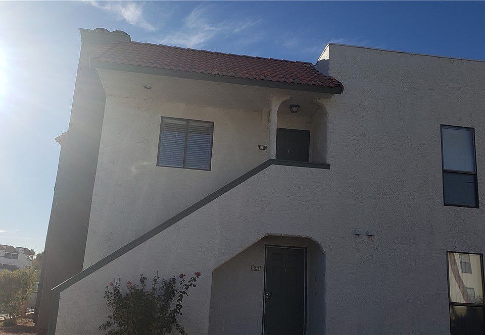 1st image of 1512 Bass Dr Unit D