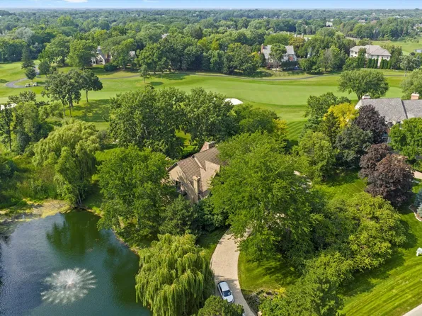 12 S Wynstone Dr, North Barrington, IL 60010