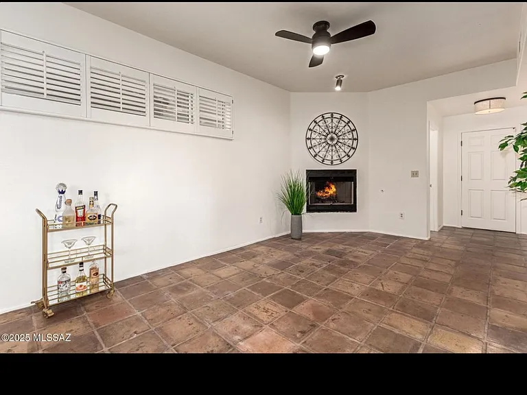 1659 E Deer Hollow Loop — Photo 5