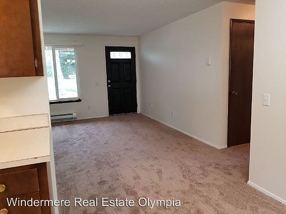 4th image of 510 1/2 Burke Ct
