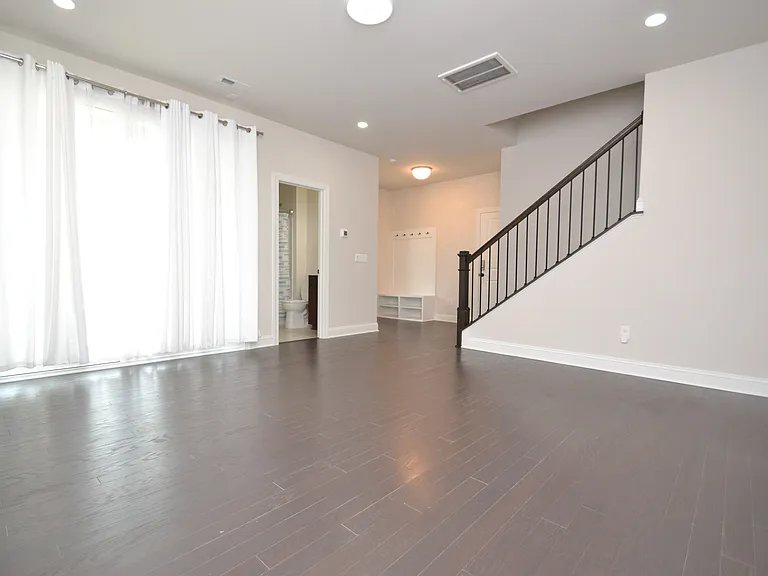 820 Grafton Peak Ln — Photo 6