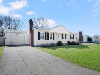 11 Bellevue Blvd E, Rumford, RI, 02916