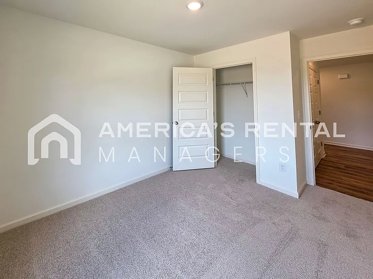 556 Saddlewood Bnd — Photo 28