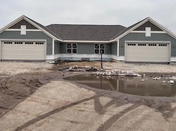 808 Margo CIRCLE #1302, Eagle, WI 53119