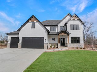 1104 Walter St, Lemont, IL 60439