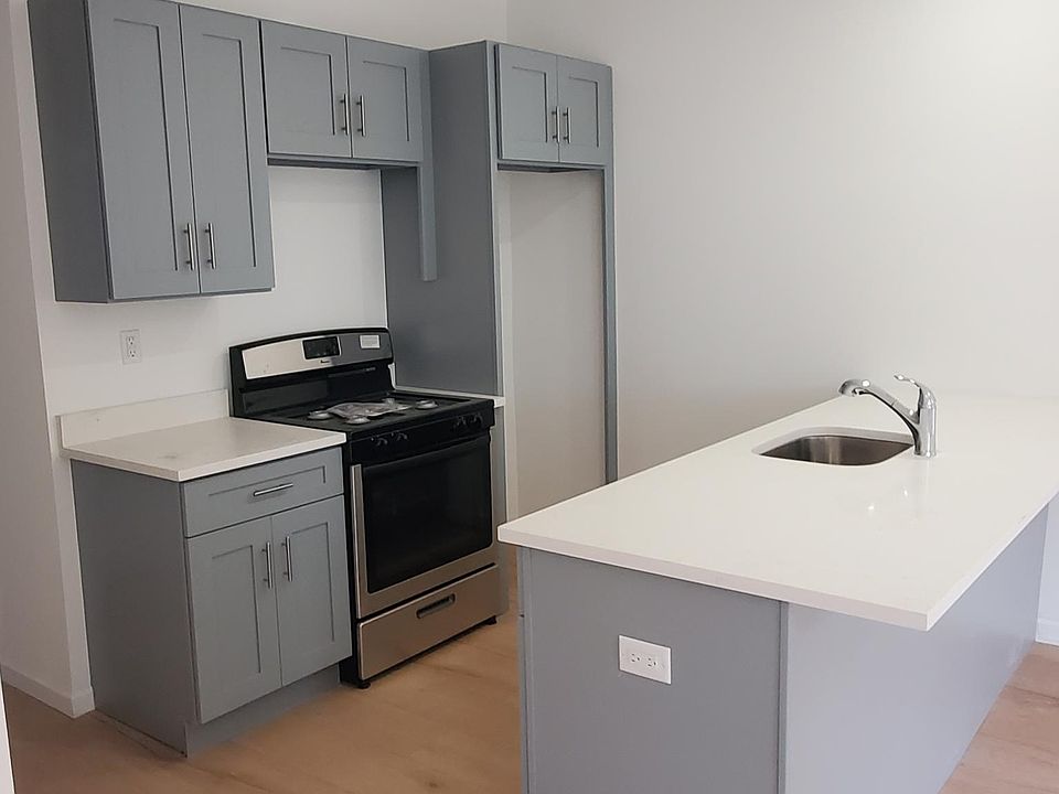 1st image of 13 Homestead Park #1