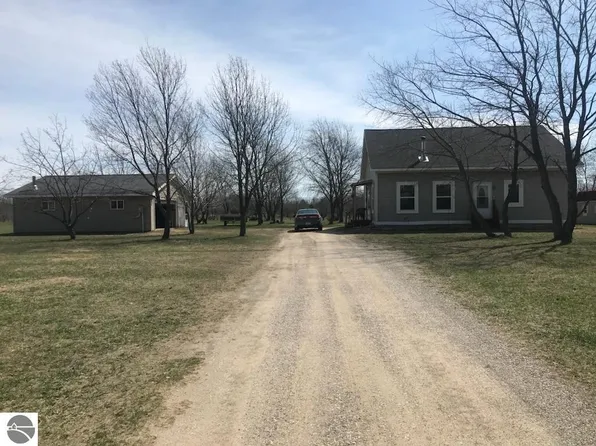 5071 Corey Rd, Mancelona, MI 49659