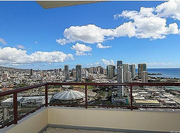 5th image of 725 Kapiolani Blvd APT 3305