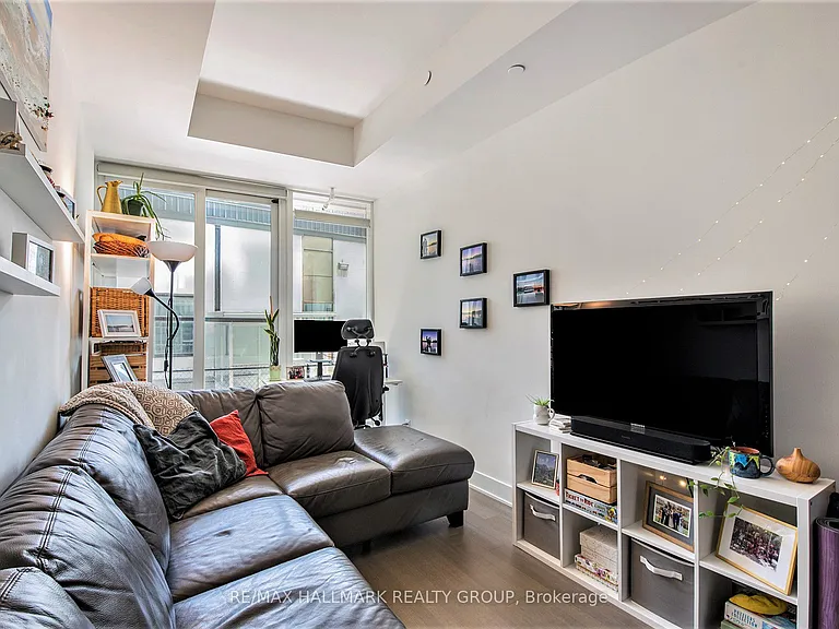 485 Richmond Rd #102 — Photo 7
