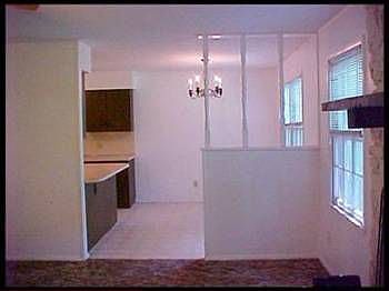 4th image of 2537 S Fort Ave