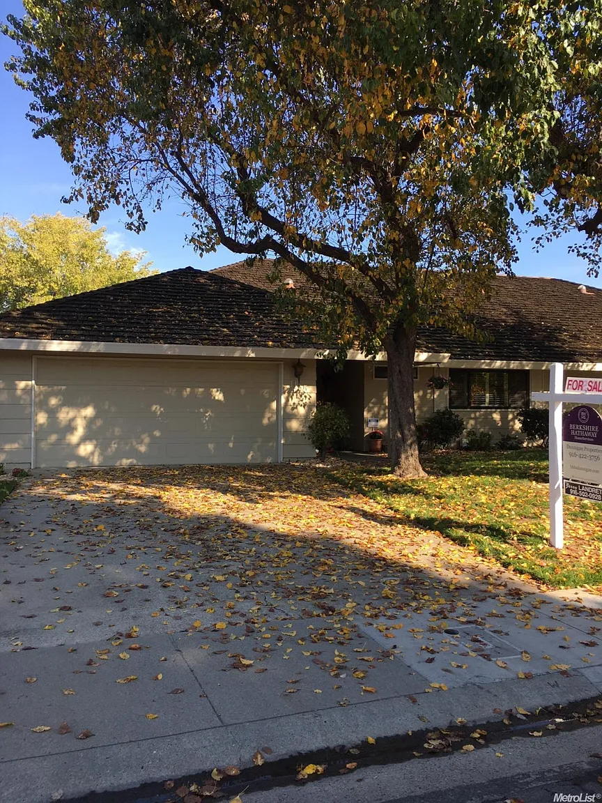 1155 Rose Tree Way photo 1