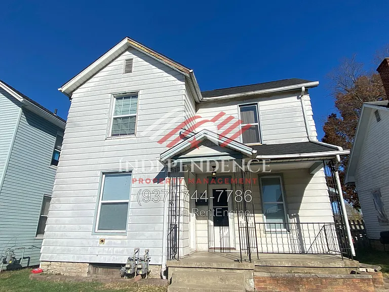 721 E Pearl St — Photo 15