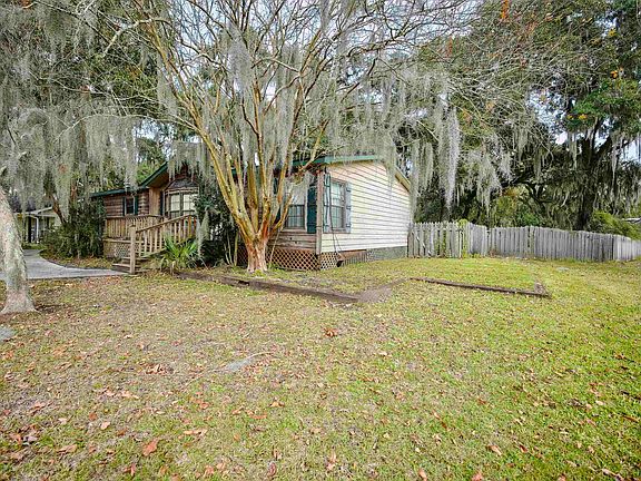 3rd image of 102 Shady Oaks Dr