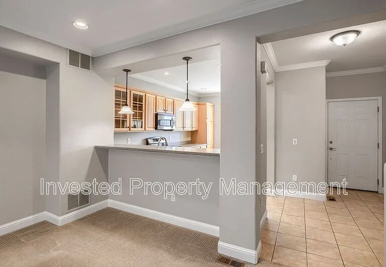 9531 Cedarhurst Ln #D — Photo 6