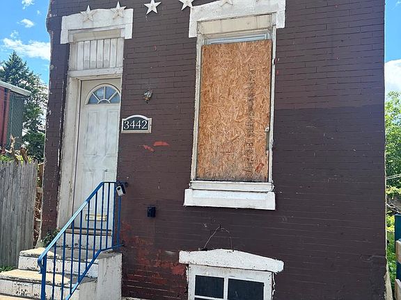 2nd image of 3442 N Sydenham St