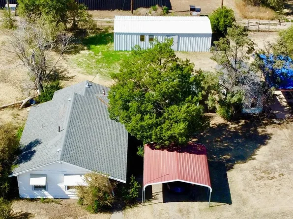 316 W Houston St, Floydada, TX 79235