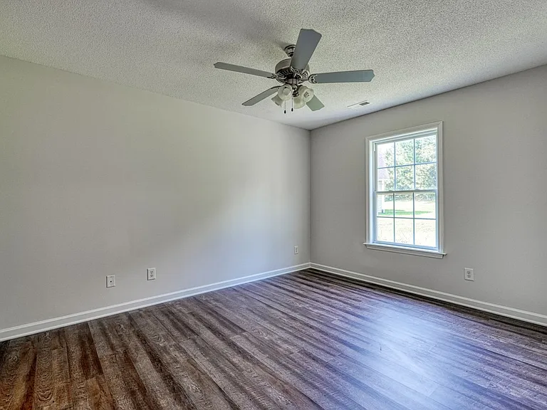 567 Seays Crest Dr — Photo 17