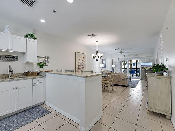 5th image of 160 Palm St #208
