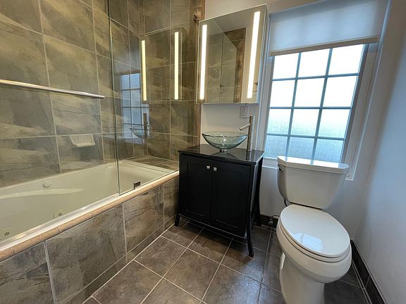 2nd image of 1119 Poinsettia Dr #Ab