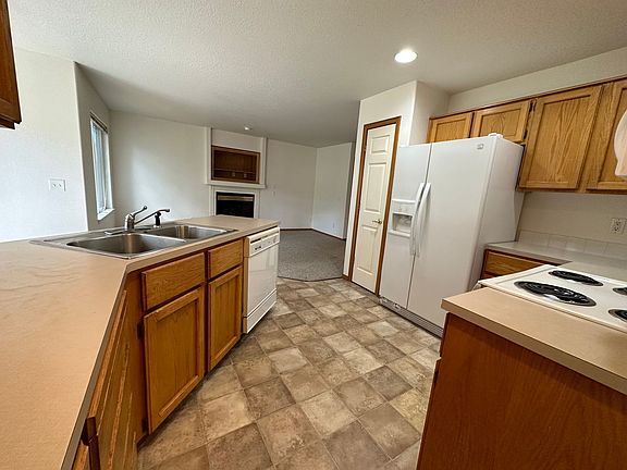 4th image of 6704 SE Reedville Creek Dr