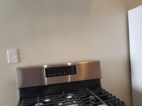 4th image of 1226 N Gower St APT 7