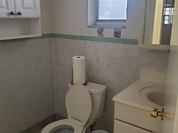 5th image of 5100 SW 90th Ave APT 103