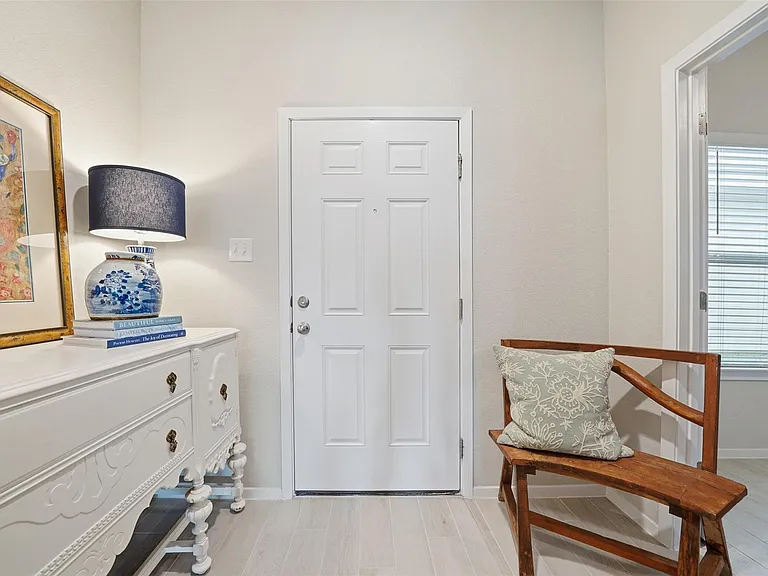 641 Running Creek Dr — Photo 3