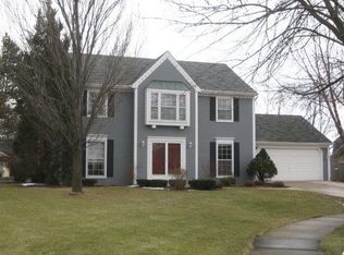 1937 Chippewa Dr, Wheaton, IL 60189