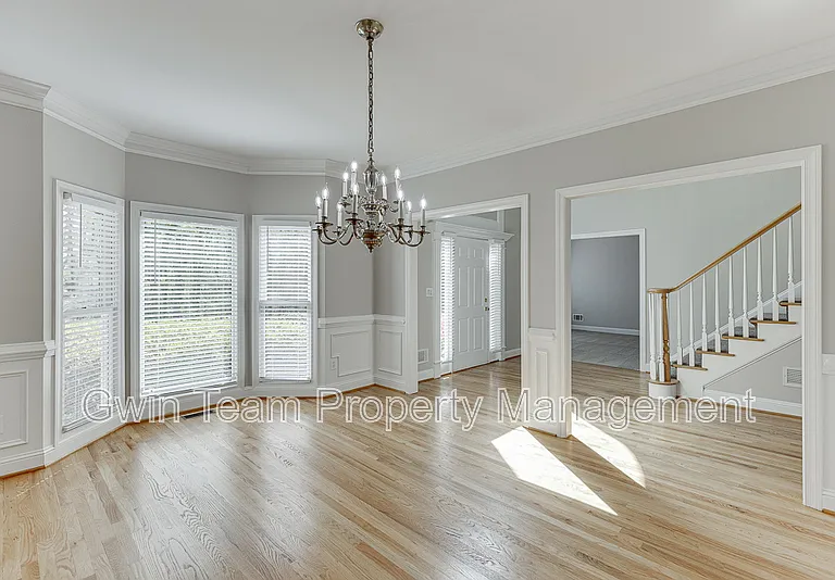 9345 Riverclub Pkwy — Photo 7
