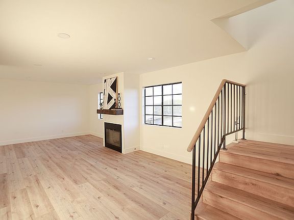 4th image of 2737 Chadwick Cir