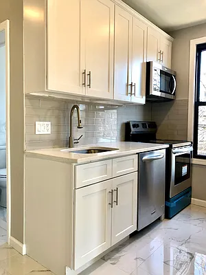 Rented by Parlor Real Estate Corp | media 6