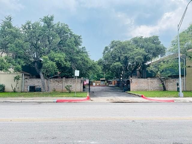 1st image of 3678 Hidden Dr APT 1103