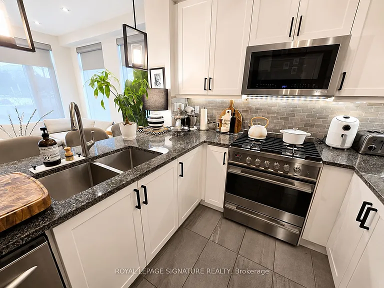 35 Applewood Ln #50 — Photo 3