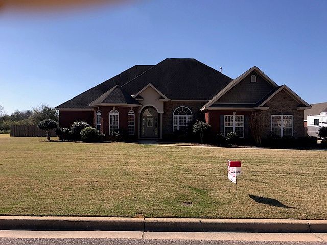 2612 Savannah Drive