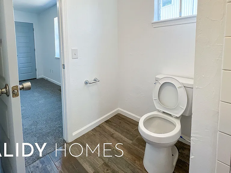 6312 Overcourt Mnr — Photo 32