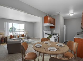 Maple Grove Apartments, Sterling Heights, MI 48312