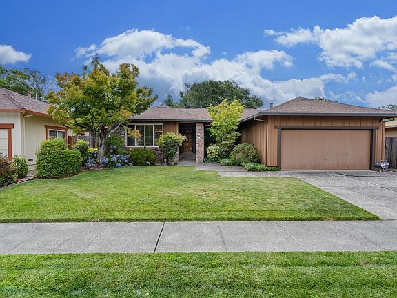 2nd image of 3832 Sherbrook Drive