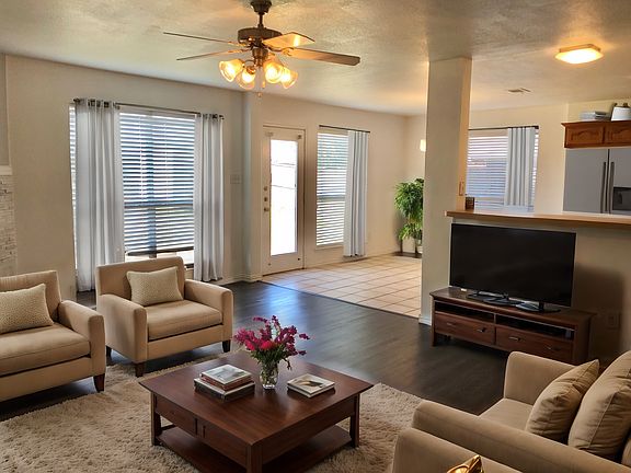 4th image of 2205 Woodberry Dr